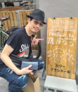 今日のサービスショットです！これは…紳士と夫人は嬉しいでしょうね～！カリーフランキー軒にお越しの際は、トイレも是非チェックしてみてください。アレとアレがありますよ～！